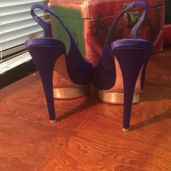 Bcbg Pump - Picture 7 of 8